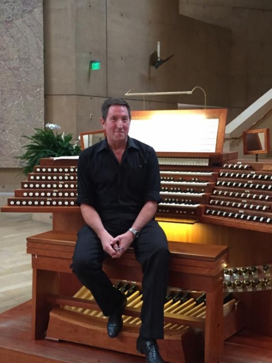 Our own Rob Hovencamp recently held forth (once more!) on the esteemed organ at the Roman Catholic Cathedral of Our Lady of The Angels